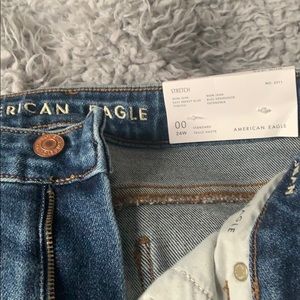 American eagle mom jeans, NEVER WORN.